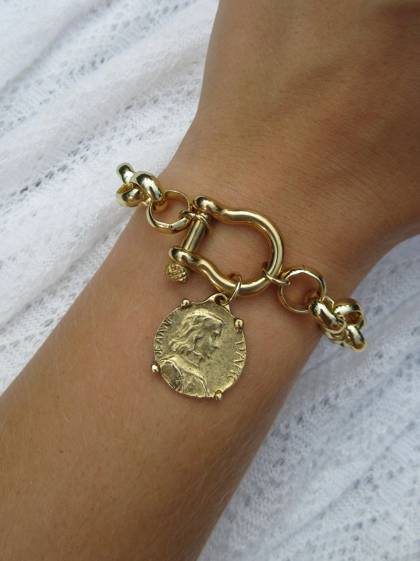 Gold Shackle 18K Gold Plated Bracelet - Customizable